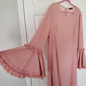 Pink dress with flowy sleeves 3XL